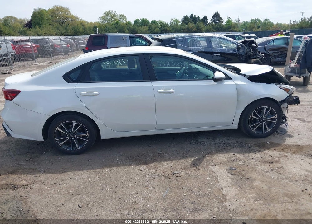 2022 KIA FORTE VIN: 3KPF24AD0NE425696
