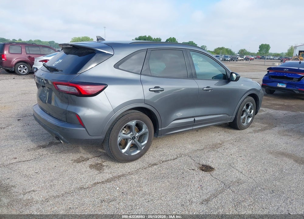 2023 FORD ESCAPE VIN: 1FMCU0MN3PUA27442