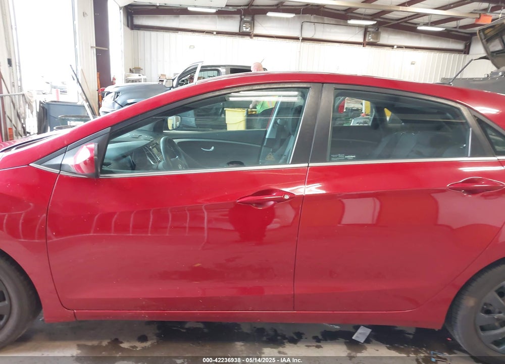 2017 HYUNDAI ELANTRA GT VIN: KMHD35LH5HU366379
