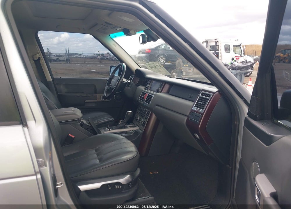 2006 LAND ROVER RANGE ROVER HSE VIN: SALME15426A238416