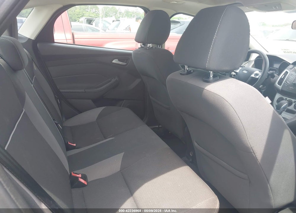 2014 FORD FOCUS VIN: 1FADP3F29EL446926