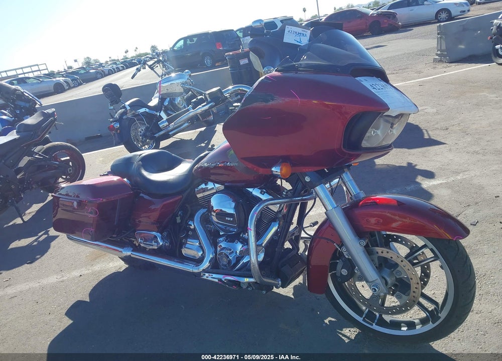 2016 HARLEY-DAVIDSON FLTRXS ROAD GLIDE SPECIAL VIN: 1HD1KTM18GB646404