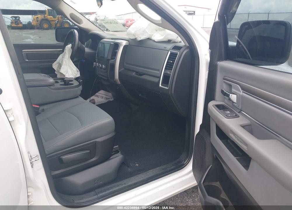 2019 RAM 1500 CLASSIC SLT 4X2 6'4 BOX VIN: 1C6RR6TT6KS613101