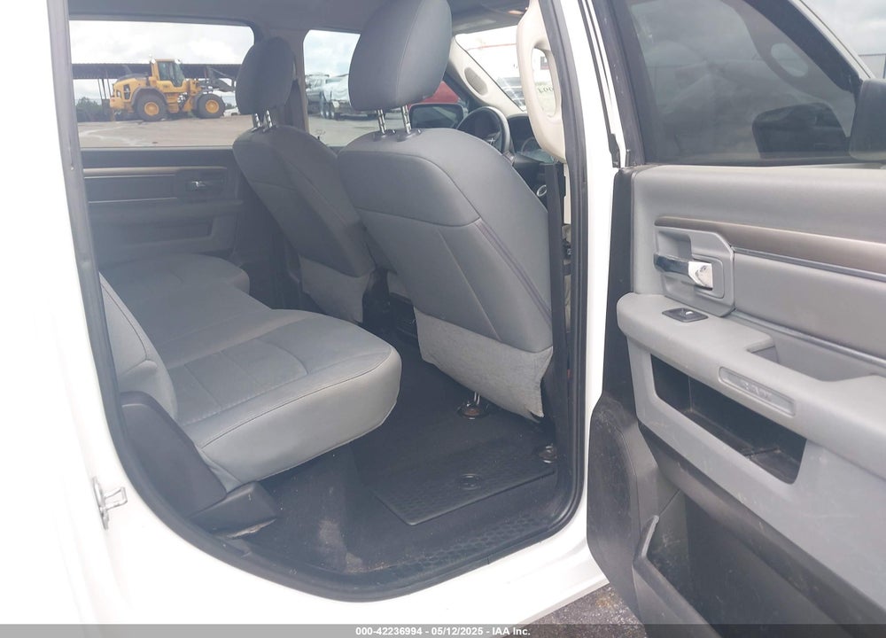 2019 RAM 1500 CLASSIC SLT 4X2 6'4 BOX VIN: 1C6RR6TT6KS613101