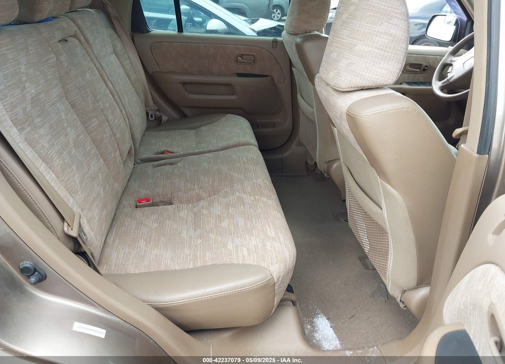 2004 HONDA CR-V LX VIN: JHLRD68464C003837