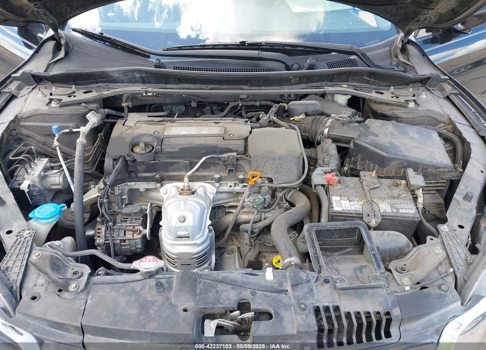 2015 HONDA ACCORD VIN: 1HGCR2F8XFA033247