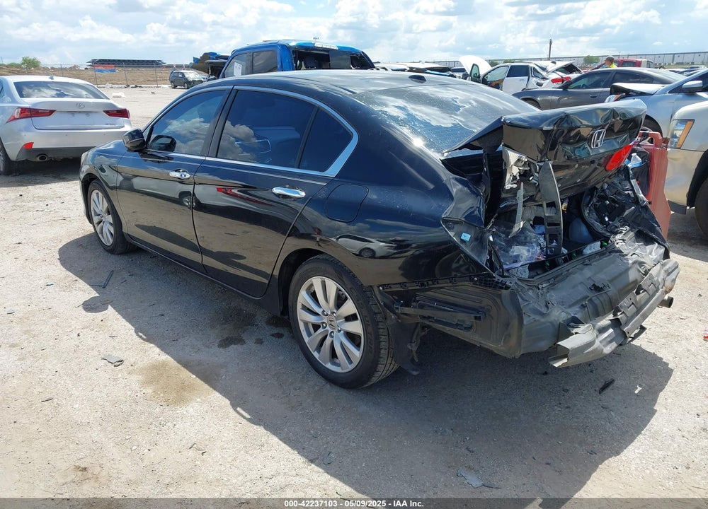 2015 HONDA ACCORD VIN: 1HGCR2F8XFA033247