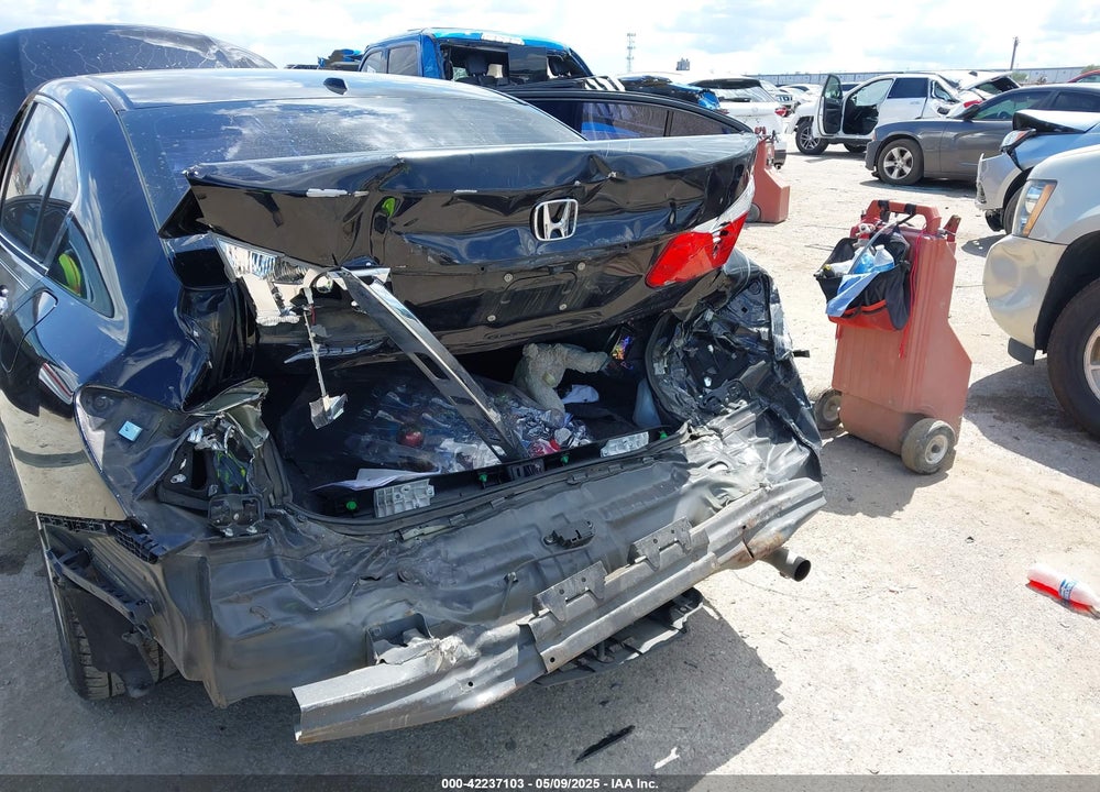 2015 HONDA ACCORD VIN: 1HGCR2F8XFA033247