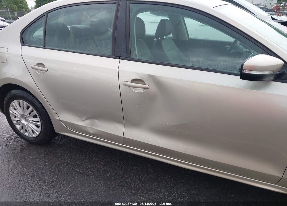 2012 VOLKSWAGEN JETTA 2.5L SE VIN: 3VWDP7AJ5CM461691