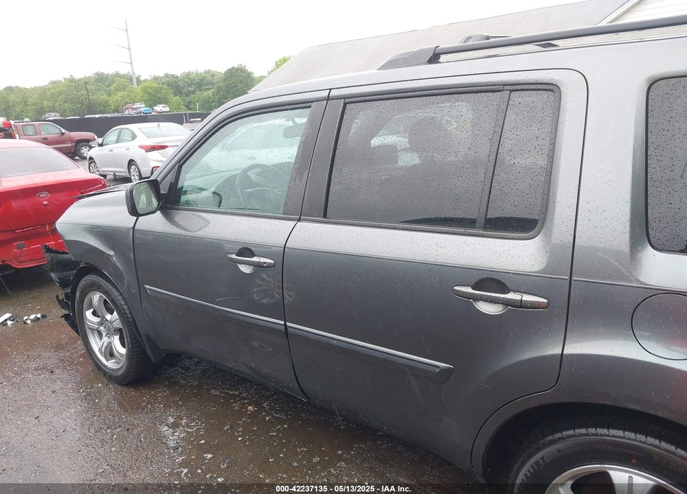 2013 HONDA PILOT VIN: 5FNYF4H57DB008953