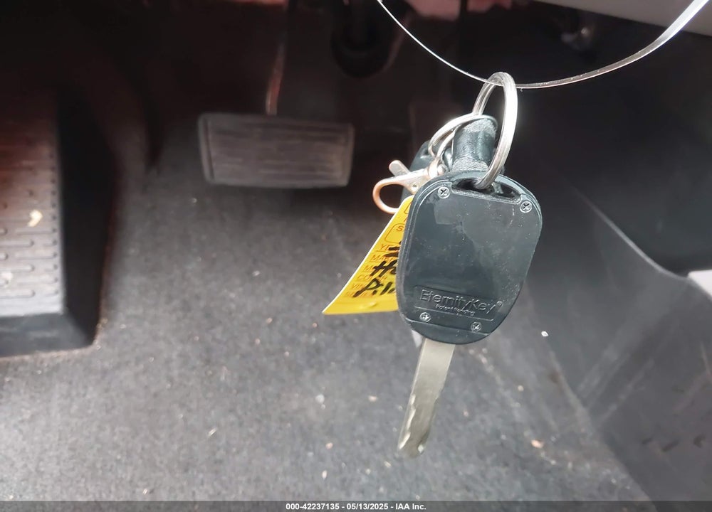 2013 HONDA PILOT VIN: 5FNYF4H57DB008953