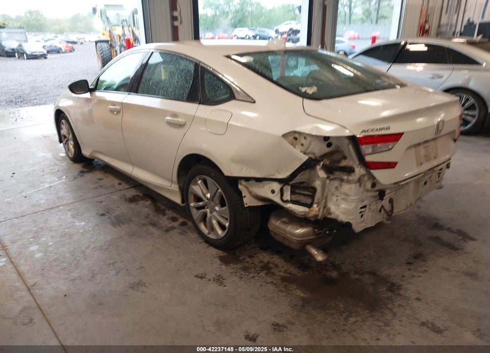2018 HONDA ACCORD VIN: 1HGCV1F15JA131636
