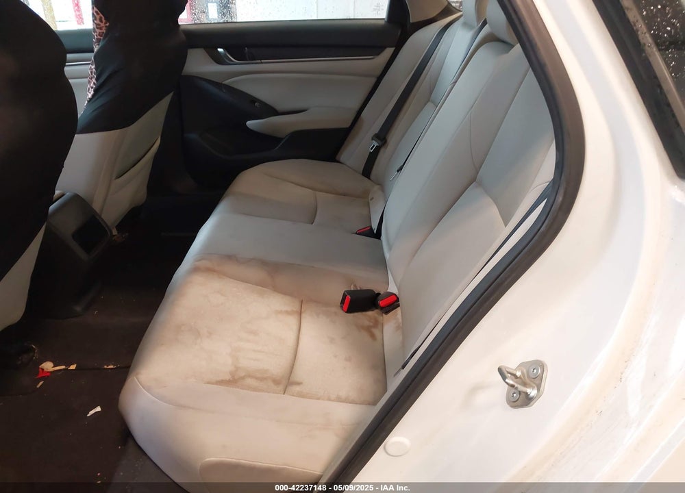 2018 HONDA ACCORD VIN: 1HGCV1F15JA131636