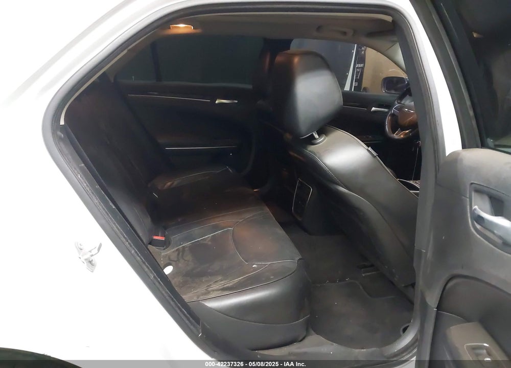 2016 CHRYSLER 300C VIN: 2C3CCAEG5GH268715