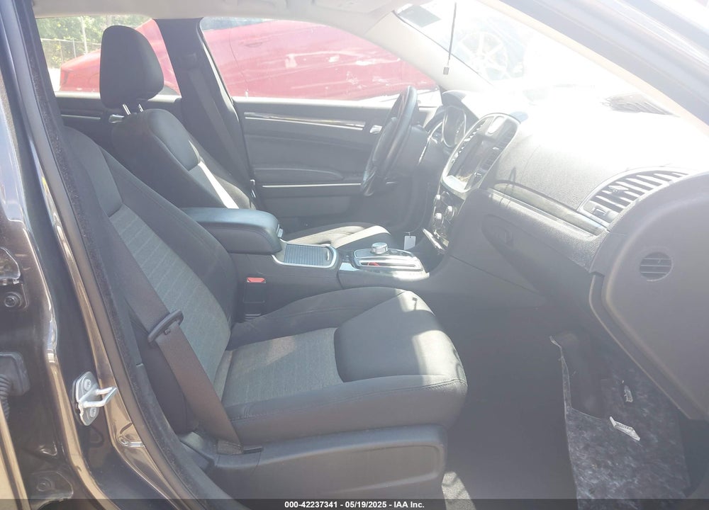 2022 CHRYSLER 300 TOURING VIN: 2C3CCAAG3NH139519