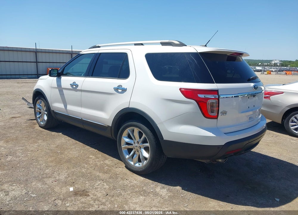 2015 FORD EXPLORER XLT VIN: 1FM5K8D85FGA33988