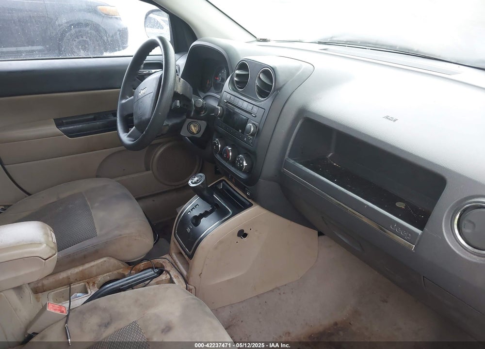 2010 SPORT JEEP COMPASS VIN: 1J4NT4FB8AD558082