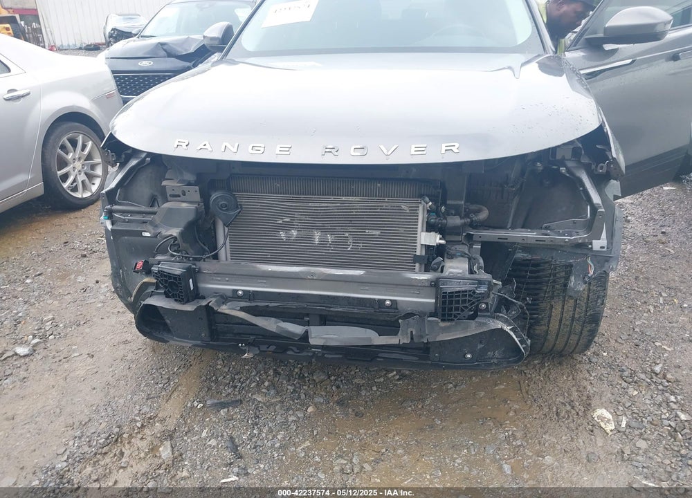 2018 LAND ROVER RANGE ROVER VELAR VIN: SALYB2RX7JA711885