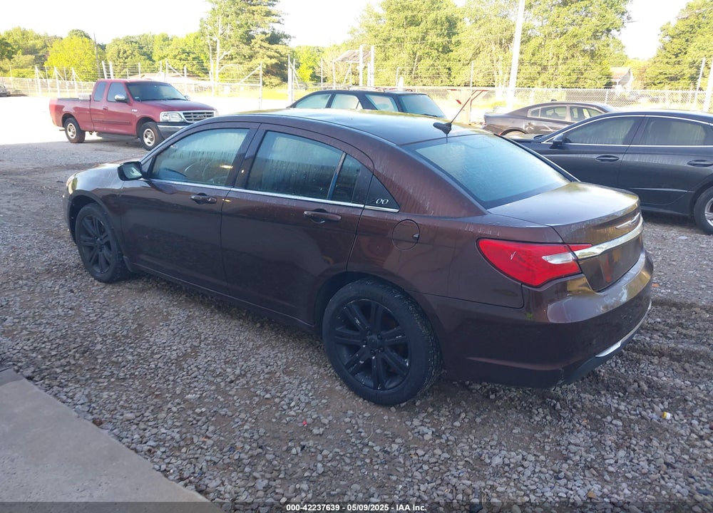 2013 CHRYSLER 200 VIN: 1C3CCBBB7DN549447
