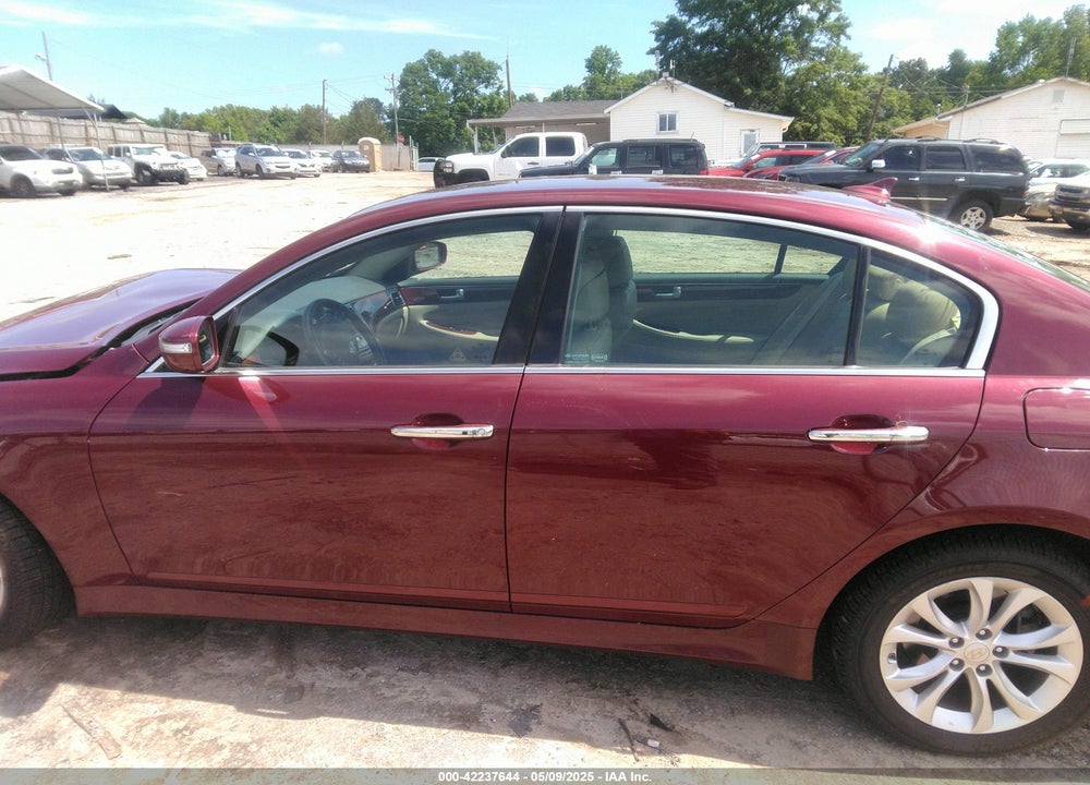 2013 HYUNDAI GENESIS VIN: KMHGC4DD8DU212407