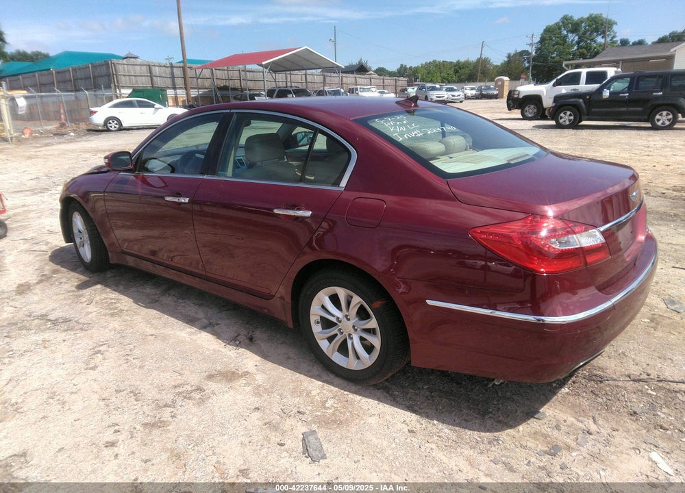 2013 HYUNDAI GENESIS VIN: KMHGC4DD8DU212407