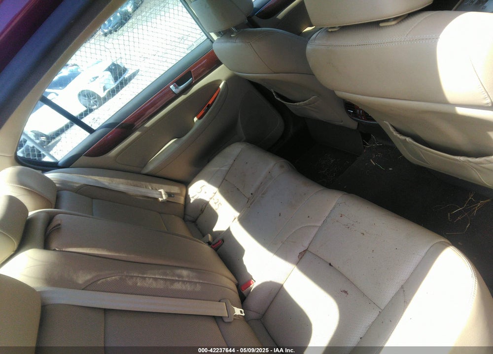 2013 HYUNDAI GENESIS VIN: KMHGC4DD8DU212407