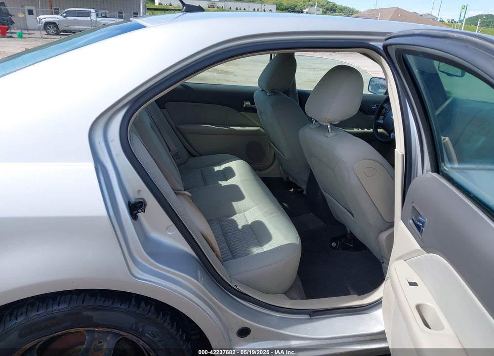 2010 FORD FUSION VIN: 3FAHP0HA6AR238485