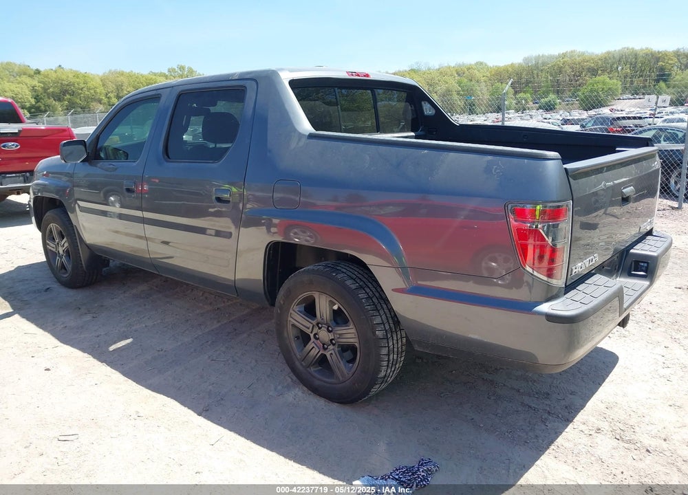2013 HONDA RIDGELINE RTL VIN: 5FPYK1F58DB016600