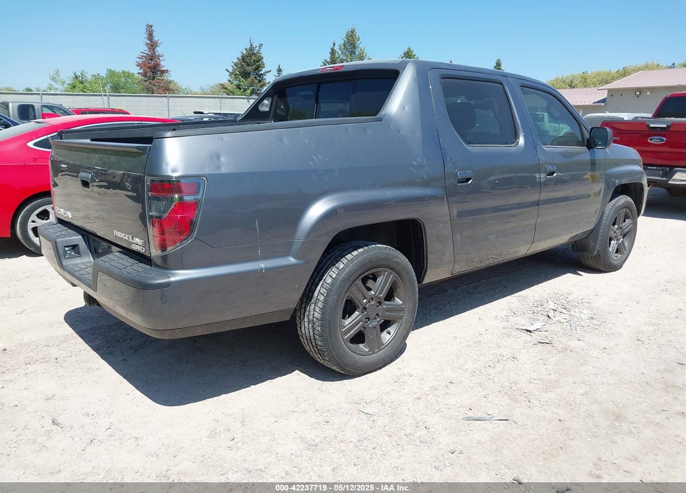 2013 HONDA RIDGELINE RTL VIN: 5FPYK1F58DB016600
