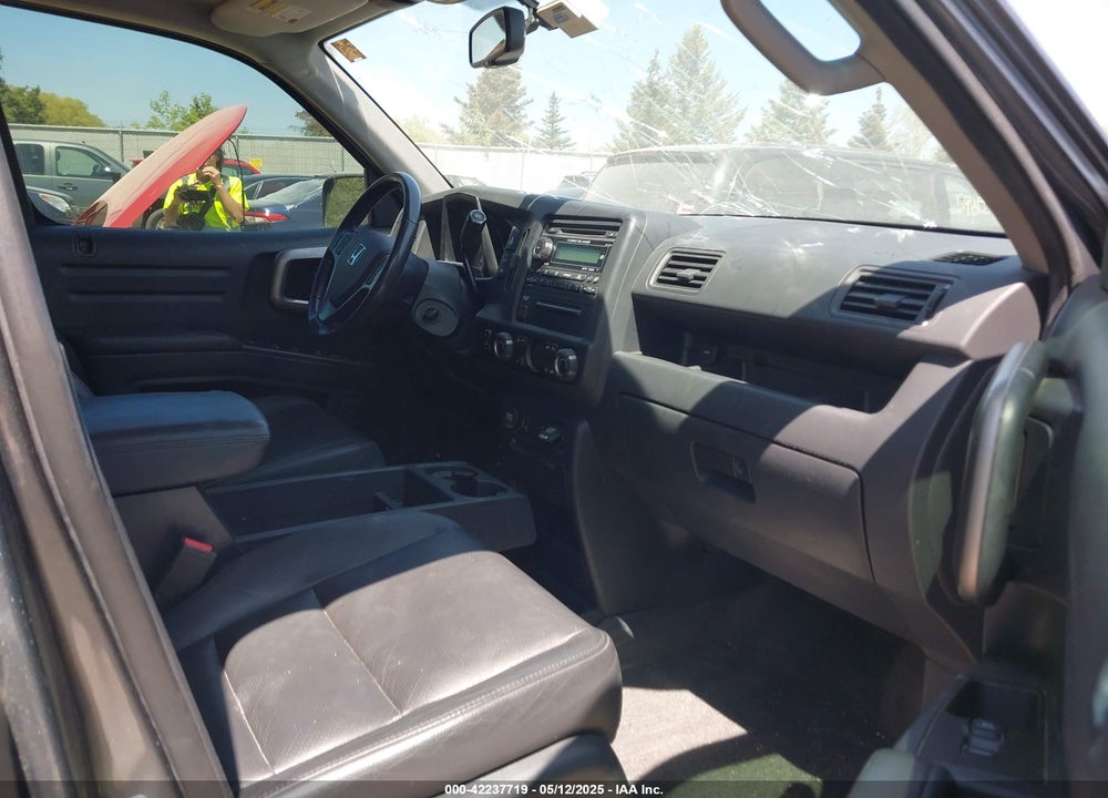 2013 HONDA RIDGELINE RTL VIN: 5FPYK1F58DB016600