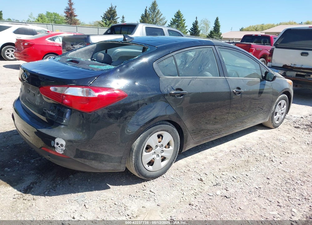 2015 KIA FORTE LX VIN: KNAFK4A64F5431657