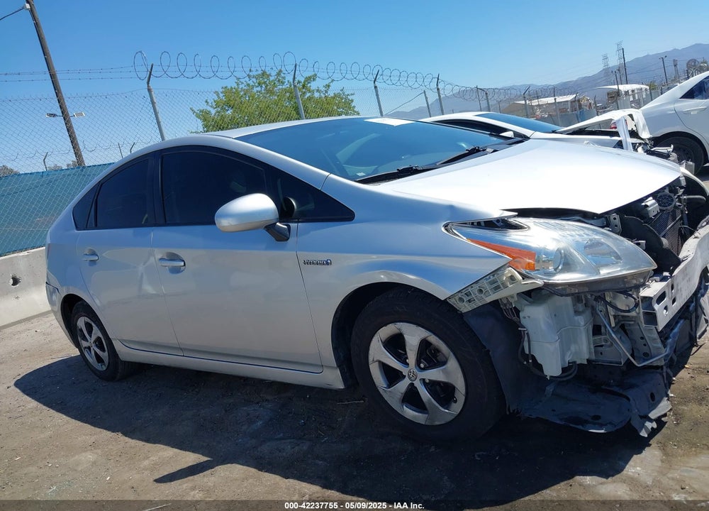 2015 TOYOTA PRIUS VIN: JTDKN3DU2F0472606