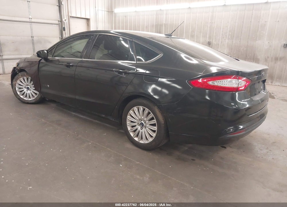 2015 FORD FUSION VIN: 3FA6P0LU4FR261070