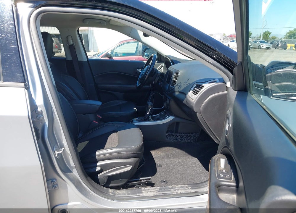 2020 JEEP COMPASS VIN: 3C4NJDBB9LT248652