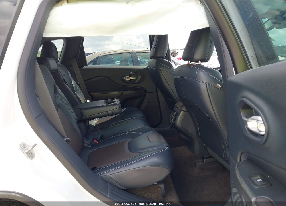 2015 JEEP CHEROKEE VIN: 1C4PJLDS0FW602797