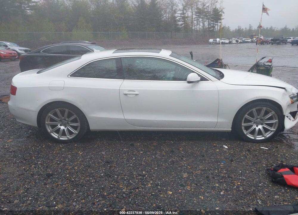 2011 AUDI A5 VIN: WAULFAFR3BA054717