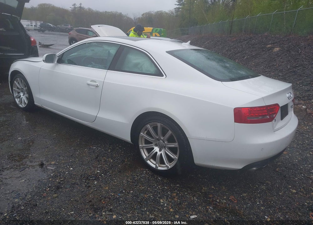2011 AUDI A5 VIN: WAULFAFR3BA054717
