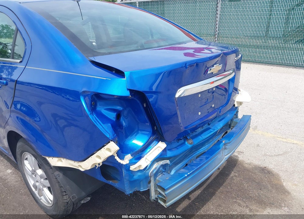 2016 CHEVROLET SONIC VIN: 1G1JC5SG2G4146432