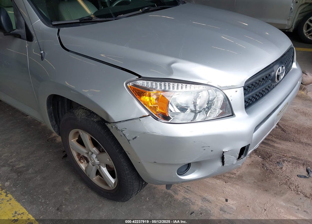 2008 TOYOTA RAV4 VIN: JTMBD33V086079183
