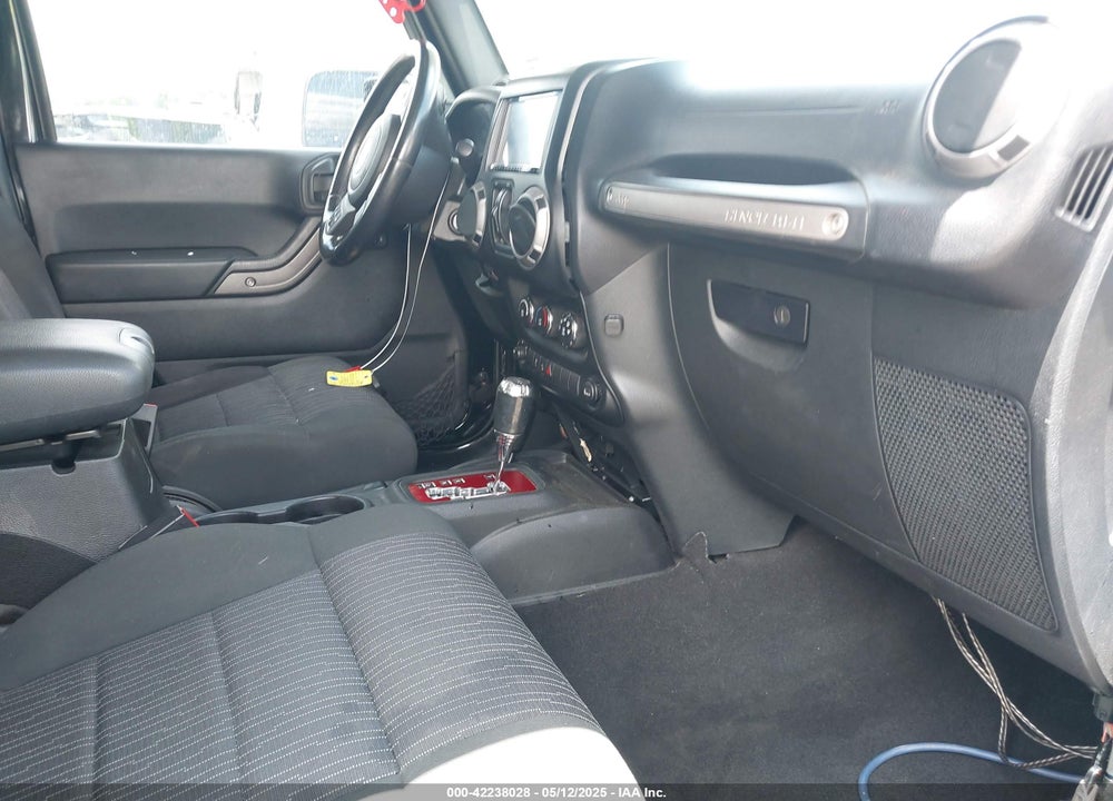 2012 JEEP WRANGLER UNLIMITED SPORT VIN: 1C4BJWDG3CL177595