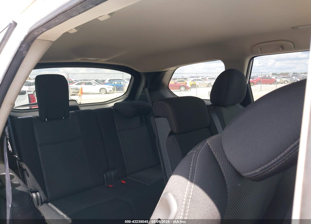 2017 NISSAN PATHFINDER VIN: 5N1DR2MM9HC622361