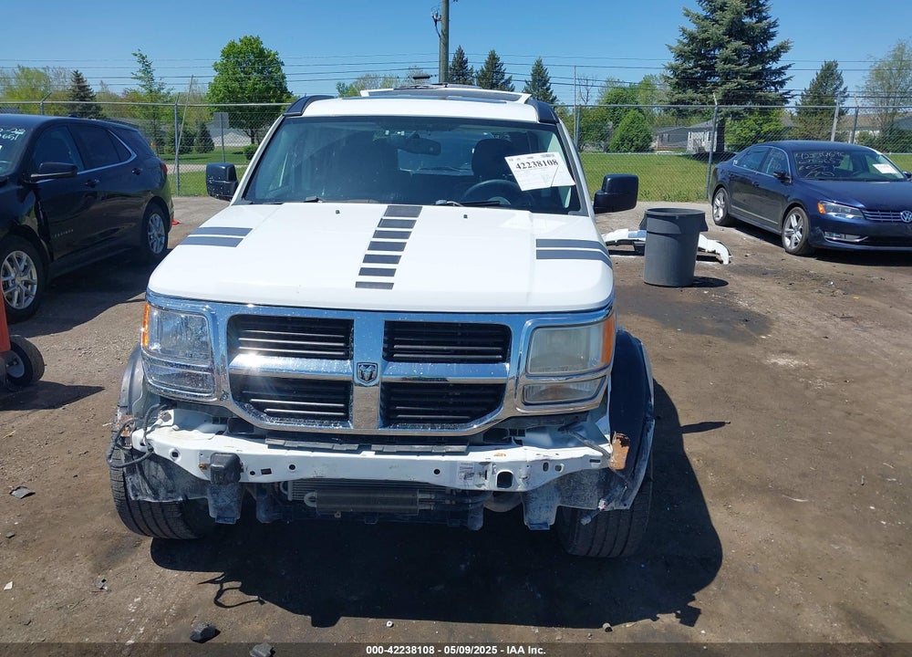 2011 DODGE NITRO VIN: 1D4PU7GX0BW527179