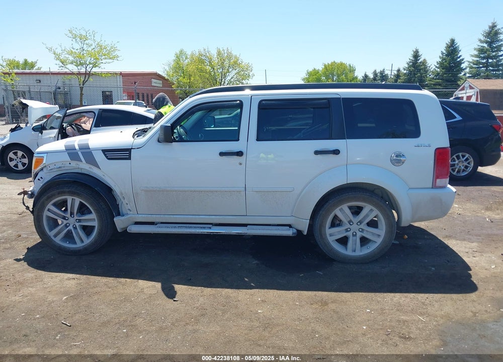 2011 DODGE NITRO VIN: 1D4PU7GX0BW527179