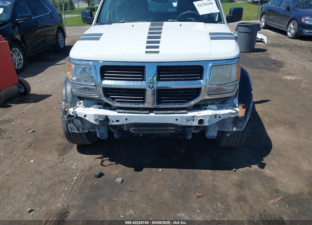 2011 DODGE NITRO VIN: 1D4PU7GX0BW527179