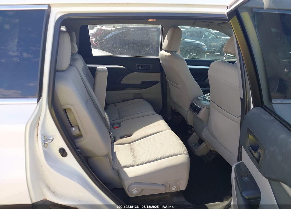 2019 TOYOTA HIGHLANDER VIN: 5TDZARFH4KS057307
