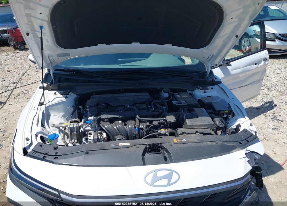 2025 HYUNDAI ELANTRA VIN: KMHLL4DG4SU876113