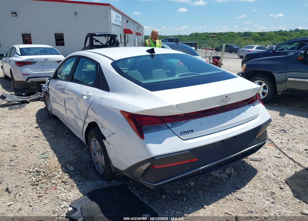 2025 HYUNDAI ELANTRA VIN: KMHLL4DG4SU876113