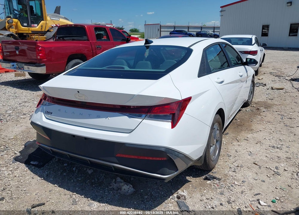 2025 HYUNDAI ELANTRA VIN: KMHLL4DG4SU876113