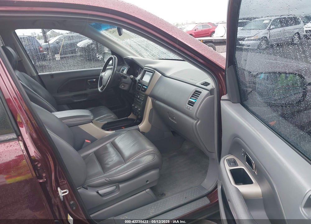 2007 HONDA PILOT VIN: 2HKYF18707H527381