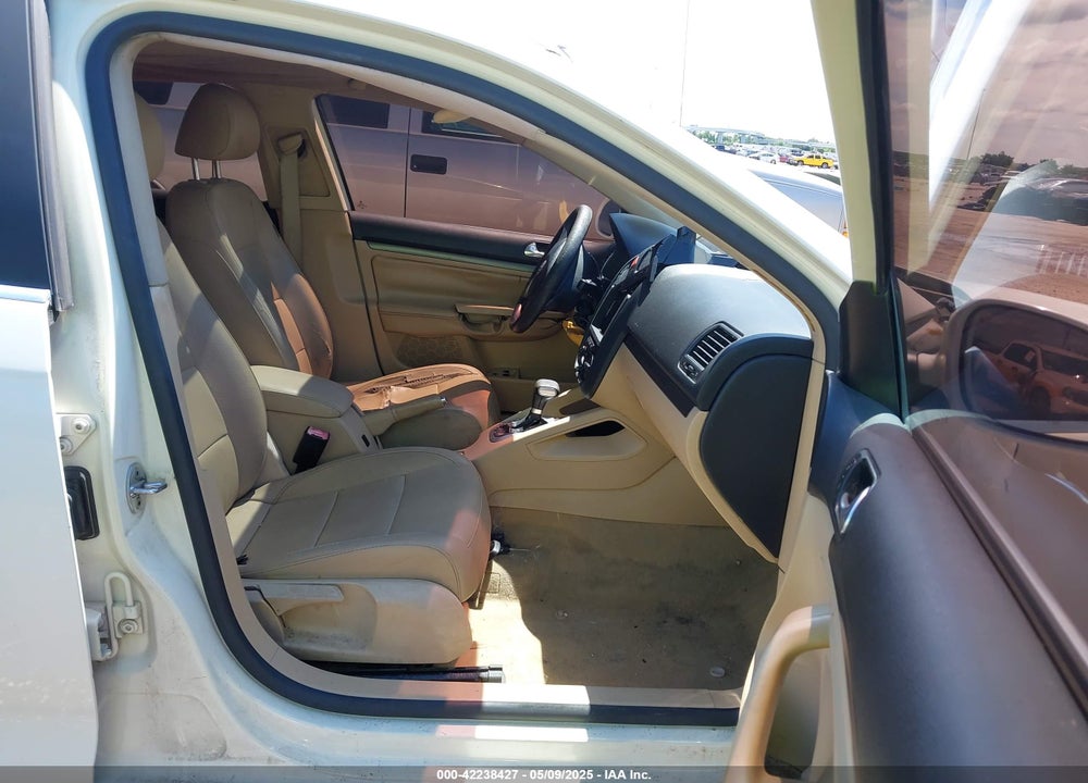 2008 VOLKSWAGEN JETTA SE VIN: 3VWRM71K18M103485